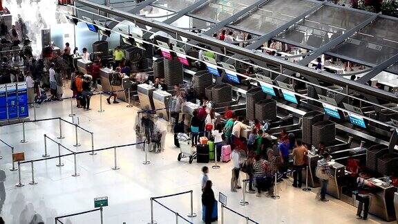 HD:机场拥挤的旅客