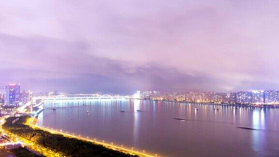 航拍杭州江畔风景