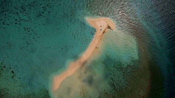 鸟瞰图美丽的海滩热带岛屿Camiguin岛菲律宾