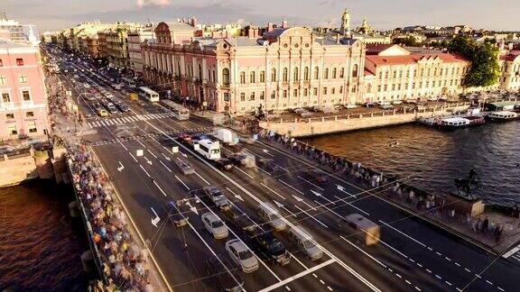 圣彼得堡从屋顶上可以看到涅夫斯基大街和阿尼奇科夫桥