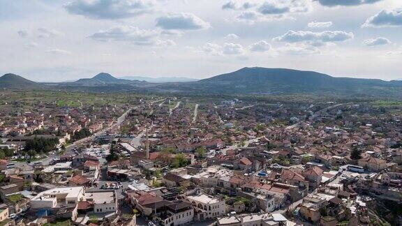 延时:从土耳其小镇上的乌奇萨尔城堡俯瞰土耳其卡帕多西亚地区4K分辨率