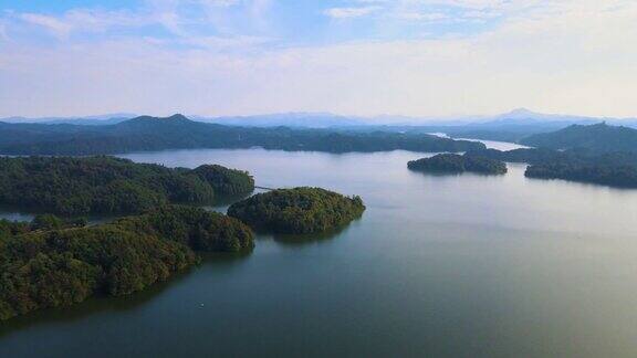 仙女湖的美丽鸟瞰图中国新余的旅游景点