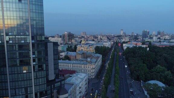 乌克兰基辅市中心航拍画面日落4k