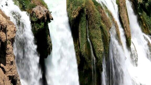 土耳其安塔利亚的杜登瀑布