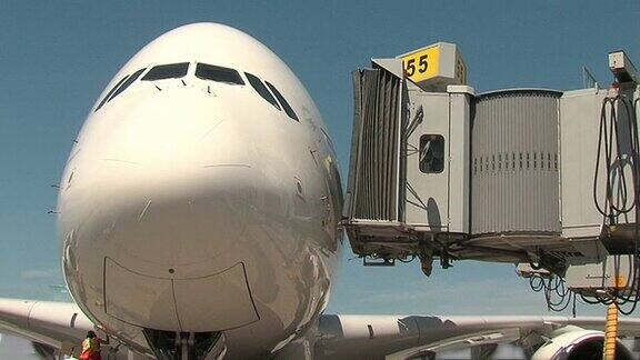 空客A380飞机-桥接时间流逝延时摄影