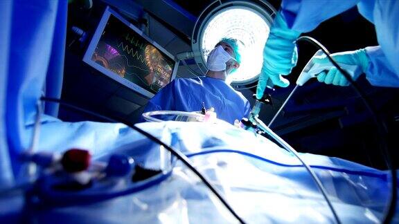 揭示通过医院监视器传输的腹腔镜手术训练