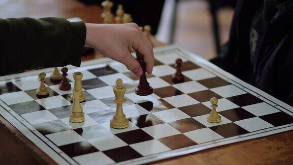 象棋比赛的特写