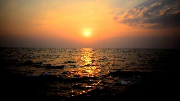 泰国海面上的日落