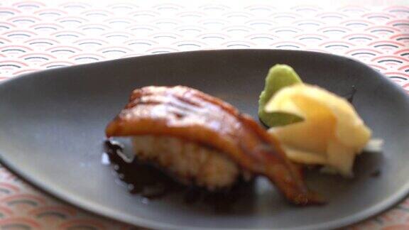 日式鳗鱼寿司米饭特写