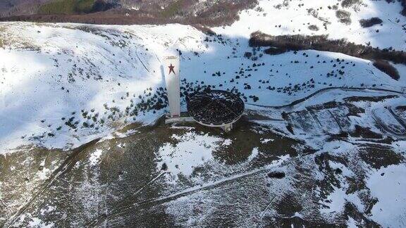保加利亚Buzludzha峰废弃的保加利亚共产党纪念馆鸟瞰图