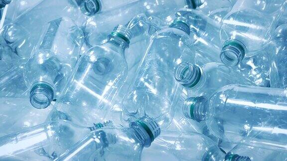 塑料瓶堆废物