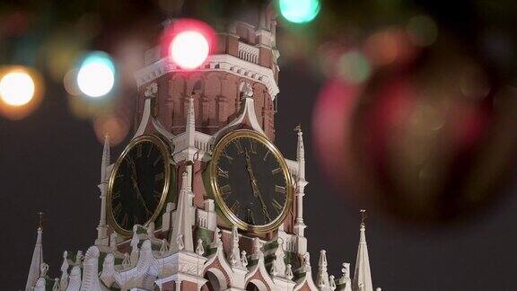 圣诞装饰红场在莫斯科的冬天红场上的钟塔