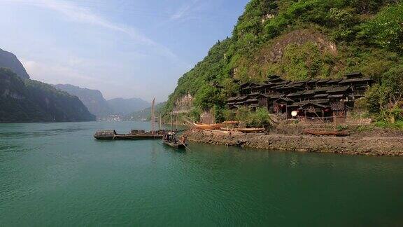 西陵峡位于长江中