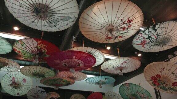 中国传统的油纸伞