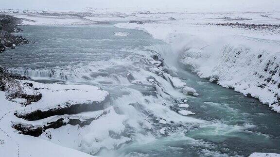 4K延时:冬季冰岛的金色瀑布