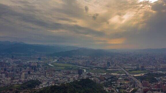 日落天空台北城市风景山区航空全景4k时间间隔台湾