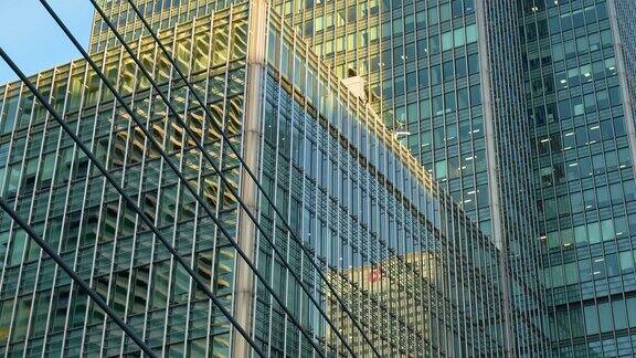 摩根大通(J.P.Morgan)和摩根大通银行(JPMorganChaseBank)位于伦敦港区金丝雀码头(CanaryWharf)