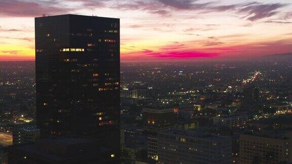 黄昏时洛杉矶市中心景观