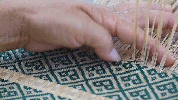 编织过程