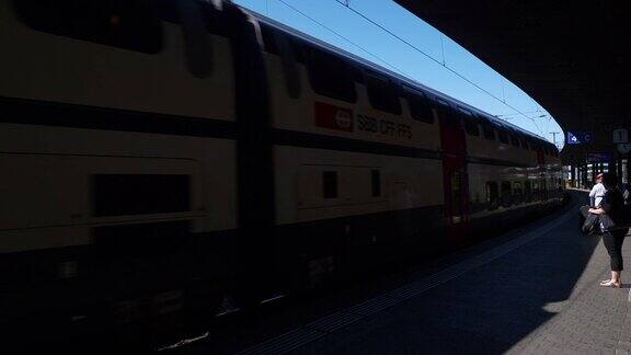 阳光明媚的一天苏黎世卢塞恩火车站全景4k瑞士
