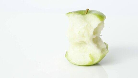 苹果被吃掉的定格动作序列