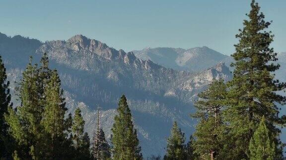 加利福尼亚州红杉国王峡谷国家公园的美丽景色
