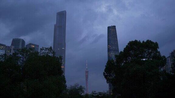 暴风天空广州市区著名摩天大楼全景4k中国
