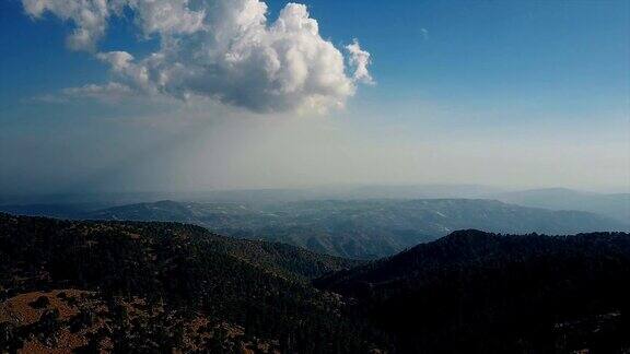 美丽的空中山景