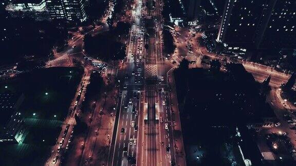 空中拍摄的城市夜景