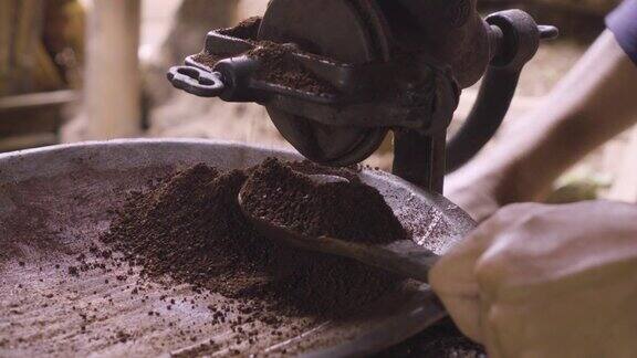 手动曲柄咖啡豆研磨机