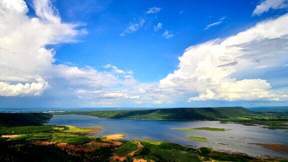 泰国南门邦大坝的高角度视图
