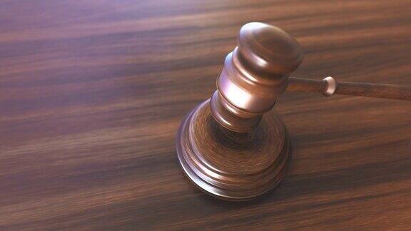 法官用木桌敲打着小木槌结束了听证会慢镜头4k(Loopable)