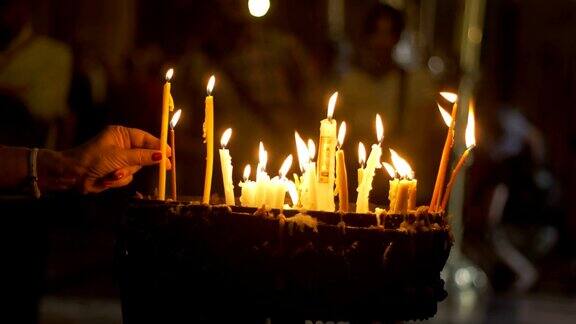 耶路撒冷圣墓教堂的蜡烛