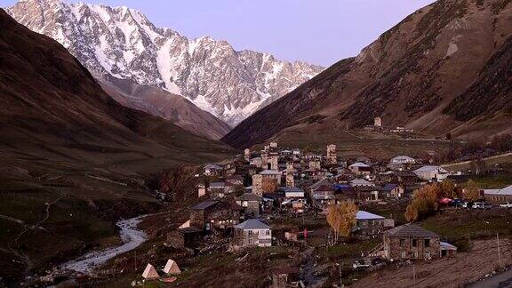 大高加索山脉和格鲁吉亚斯瓦内蒂的乌什古利村