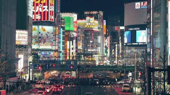 日本东京新宿晚上高峰时间