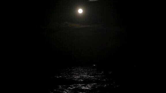 海波月色夜海景海上满月