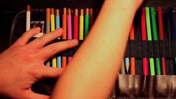 彩色铅笔从上面拍摄