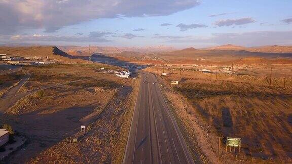 美丽的亚利桑那州鸟瞰图无穷无尽的道路