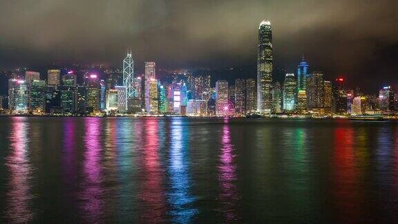 中国香港维多利亚港夜间市区风景