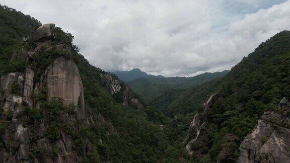 鸟瞰日本最美丽的山谷Shosenkyo(迷你台山)