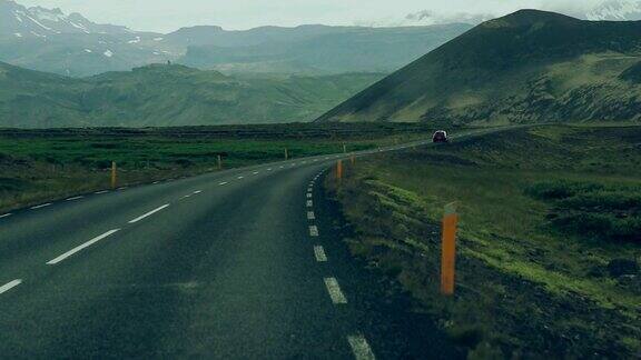冰岛公路漫游在1号乡村公路上慢镜头