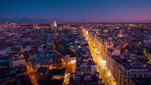 马德里屋顶的日落