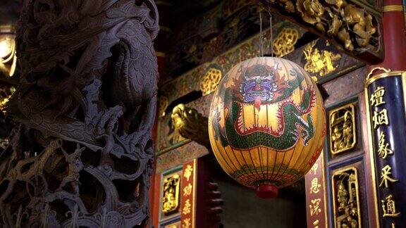 4K美丽的中国传统龙灯挂在台湾第一寺