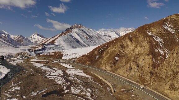 雪山独库公路新疆中国