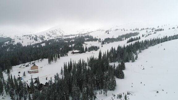 飞越高山滑雪场
