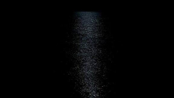月光下的海景
