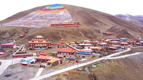 甘孜藏族寺院鸟瞰图