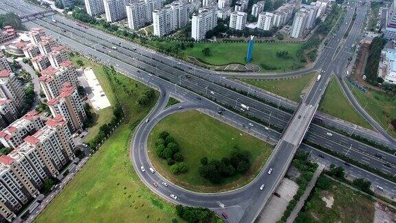 中国南京交通十字路口鸟瞰图俯视图