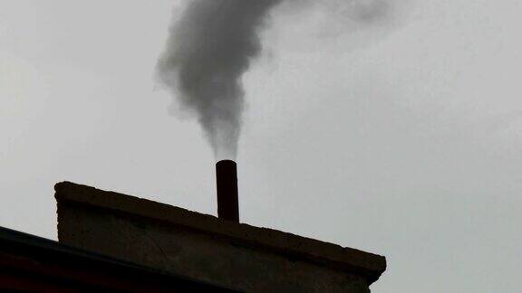 发电厂的烟囱空气污染