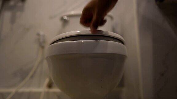 开合式冲水马桶厕所用陶瓷冲水